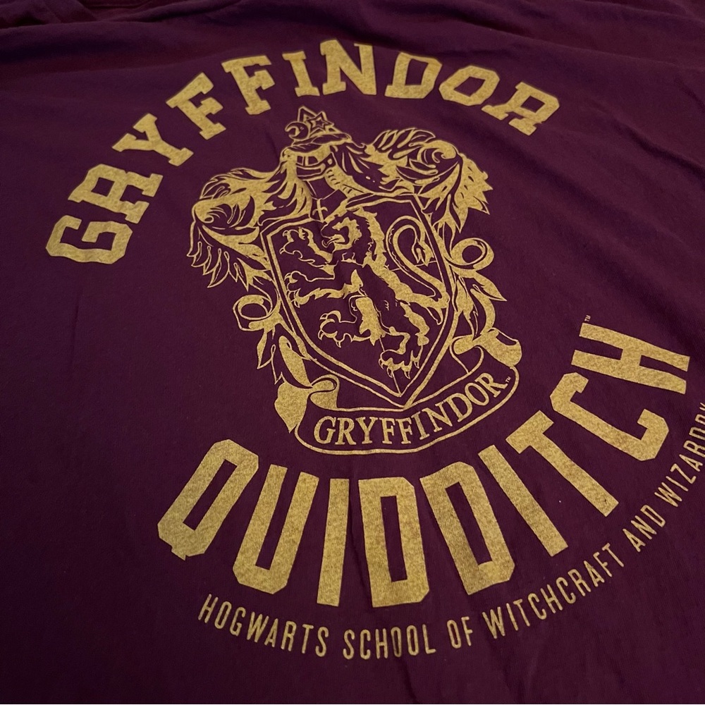 Harry Potter Gryffindor short sleeve Tee. Size XXL - Picture 4 of 6